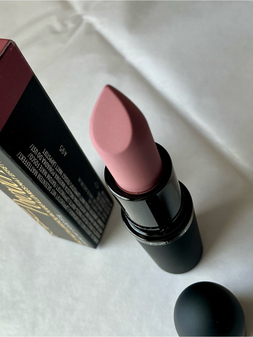 MAC Powder Kiss Hazy Matte Lipstick 907 Girl’s Weekend VIRAL SHADE NIB - Picture 4 of 5